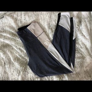 Victoria’s Secret PINK Ultimate Leggings